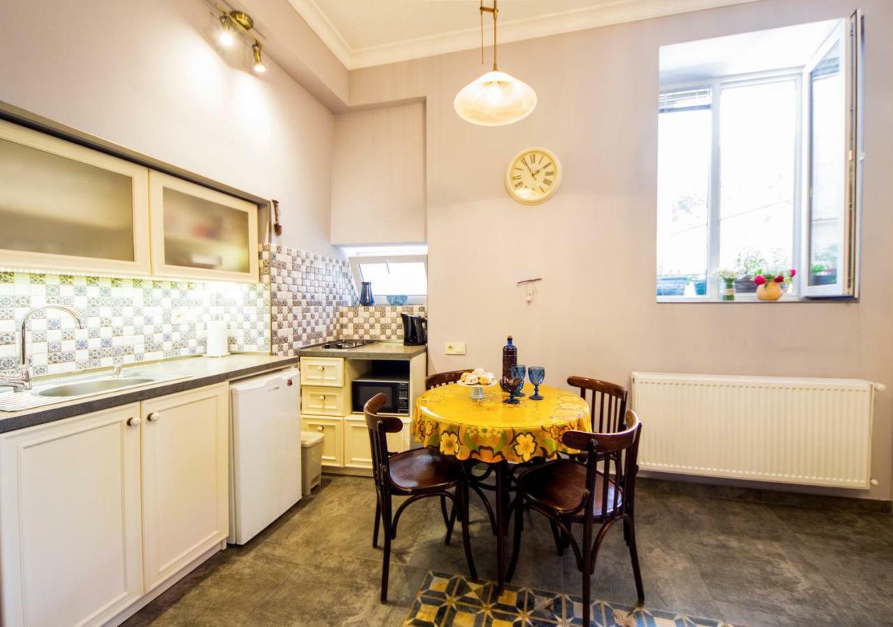 Sofia Apartment In Old Tbiliszi Kültér fotó